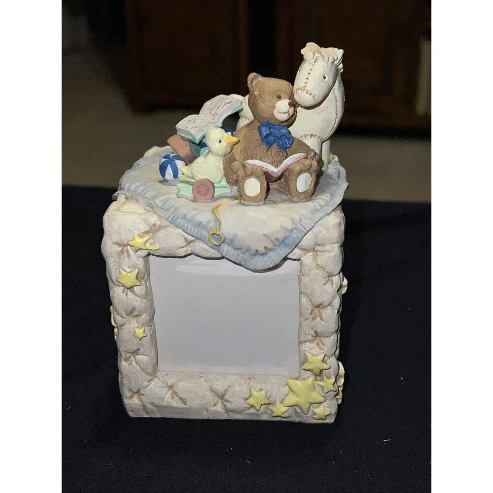 Vt 4 Sided Picture BoxMusic Box. Sanko It’s A Small World After All. Horse &Be